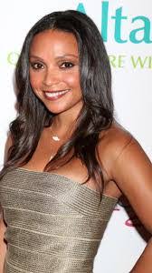 Danielle Cecil's Instagram, Twitter & Facebook