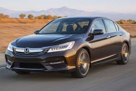 For 2017, the accord now has a sport special edition that's slotted in between the sport and ex trim levels. Used 2017 Honda Accord Sport Sedan Review Ratings Edmunds