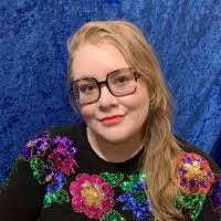 Ella Holsinger's Instagram, Twitter & Facebook