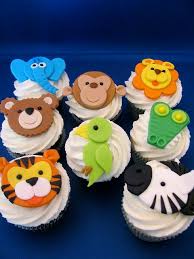 Decorating cupcakes is so super fun, and the decoration will determine the level of oohs and aahs you get when people still looking for cupcake decoration ideas? 35 Amazing Animal Cupcakes Cupcakes Gallery