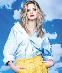 From comedic to true crime, check out the 10 podcasts that got us through 2021. Tendenze Capelli Tagli Colore E Styling Per La Primavera Estate Vanity In Milan