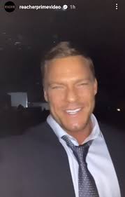 Reacher Season 2: Alan Ritchson Checks in From Set