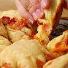 An idea for a warm version…make crust per usual… add cooked beef and top with cheese. 52 Pillsbury Pizza Crust Recipes Ideas In 2021 Recipes Cooking Recipes Favorite Recipes