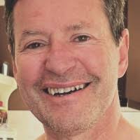 60+ perfiles de «Gary»