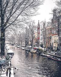 Ich Fotografierte Amsterdam Wahrend Starker Schneefalle Gelangweilt Panda Super Bilder Amsterdam Vacation Victoria Hotel Amsterdam Visit Amsterdam