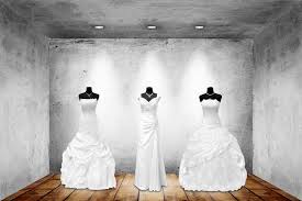 Ihr seid im oberkörper schmaler als an der hüfte und sucht ein passendes hochzeitskleid? Welches Brautkleid Fur Welche Figur Problemzonen Geschickt Kaschiert