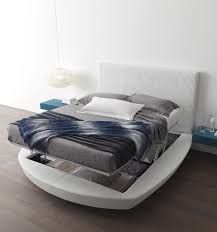 Il letto e' pari al nuovo pagato 4.400€ utilizzato pochissimo il letto zero nasce dalla convivenza tra due forme pure: 78 Idee Su You Can Rest Bedroom Mobili Letti Di Design Camere Da Letto Di Lusso