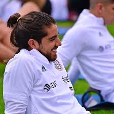 1.78 m (5 ft 10 in) playing position(s). B47yfzd20susom