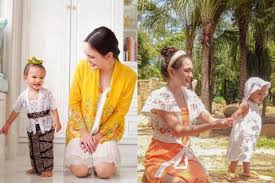 Shandy aulia pun tak tinggal diam dan langsung mencari tahu siapa di balik akun instagram itu. Xzun Oiohb2l M