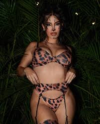 OnlyFans @valeng222 - Profile, photos & links - Babepedia