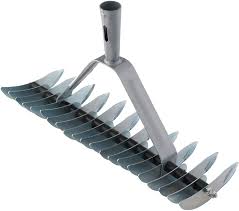 Maybe you would like to learn more about one of these? Xclou Lawn Dethatching Soil Leaf Turf Grass Cutter Rake Garden Tools Thatching Moss Removal Head Black 36x23 5x12 5 Cm Amazon Co Uk Garden Outdoors