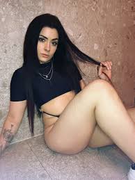 desilicious.life on X: Aint perfect, but damn close 😏✨ Dein Favorit: 1  oder 2? t.coqp9e8zGMtj t.cot27V6n1HRd  X