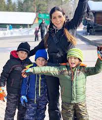 La actriz fue cuestionada por los reporteros sobre la salud de su amiga y colega regina. Tres Principes Los Hijos De Paty Manterola Heredaron Su Belleza Y Simpatia Photo 1