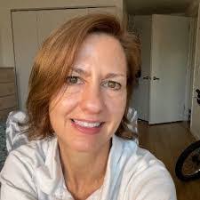 Robin Mahon's Instagram, Twitter & Facebook