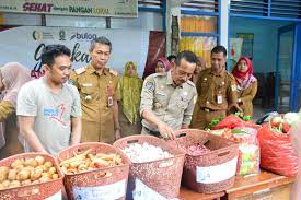 Pj Bupati Sinjai: Pangan Murah sebagai Solusi Tekan Inflasi dan Tingkatkan  Kesejahteraan Masyarakat
