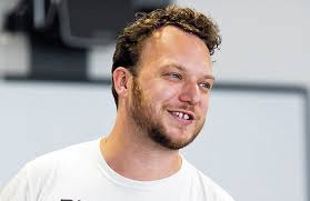 Obituary: Playwright and radio dramatist Oliver Emanuel