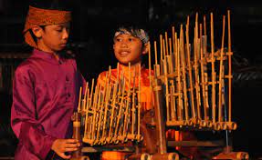 Jenis Contoh Dan Cara Memainkan Alat Musik Melodis