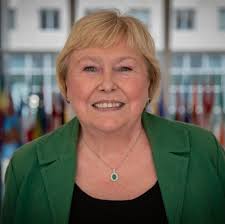 Are there restaurant owners or managers who can help find summer jobs for  international students with J1 visas in Myrtle Beach?