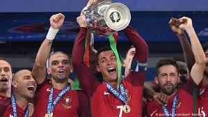 Portugal gewinnt das endspiel der fußball em 2016 und gegen frankreich und ist europameister 2016! Euro 2020 Ein Turnier Mit Wenigen Gewinnern Wirtschaft Dw 11 06 2021