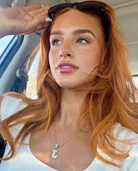 Her fave Chestnut Springs FMC is Willa Grant