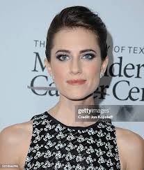 375 Allison Parker Photos & High Res Pictures