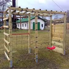 Hallo und herzlich willkommen zu unserem test. Klettergerust Holz Mit Kletterwand Und Schaukel Deluxe Spielturm Aus Holz Fur Den Garten Kaufen