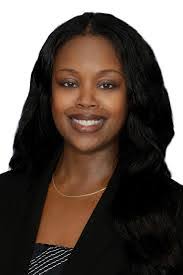 Traci Clay's Instagram, Twitter & Facebook