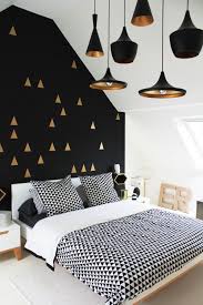 Choose soft gold to soothe your hearts every time returning from office. Furniture Bedrooms Black White Gold Bedroom Decor Object Your Daily Dose Of Best Home Decorating Ideas Interior Design Inspiration