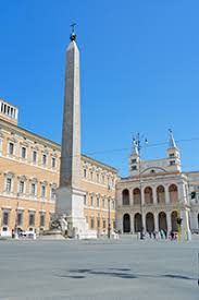City centre guesthouse, steps from palace of the holy steps (santuario. Basilica Di San Giovanni In Laterano La Guida Di Romabbella
