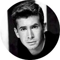 Family relationship of Elijah Mills and Anthony Perkins via John Porter