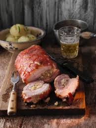 Schweine Rollbraten Mit Biersosse Saisonale Rezepte Gartentipps Kreativideen Idyllische Regionen Und Vieles Mehr Entdecken Sie Mit Uns Die Schonsten Seite Rezept Rollbraten Rezept Rezepte Schweinerollbraten