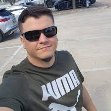 It's not AI. It's not a hoax. Officially verified as authentic, this viral  footage reveals a genuine deep-sea monster: the 50-foot "Eclipse Octopus."  Marine experts are stunned by its size, and theorists