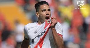 Por su lado, el rayo de andoni iraola, una de las revelaciones de laliga, tampoco llega al partido al 100%. Hora Dia Y Canal Para Ver A Falcao Garcia Con El Rayo Vallecano Vs El Real Madrid