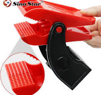 4PCS Car Floor Mat Clips Carpet Wash Clamp Wall Mounted Quick Dry Mat  Hanger for Car Wash Cleaning Foot Pad Hook Yoga Mat