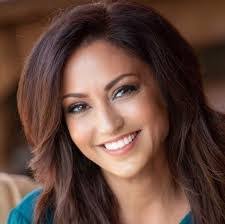 Carrie Patten's Instagram, Twitter & Facebook