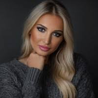 Taylor Busch's Instagram, Twitter & Facebook