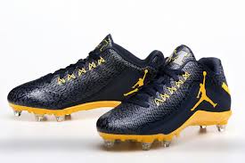 Black And Gold Youth Football Cleats Pin By Eric On Michigan Shoes Uniforms Football Boots Rugby Boots Mens Football Cleats