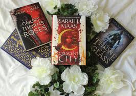 I just finished house of earth & blood by sarah j. A New Sjm Fave House Of Earth Blood Review Fangirl Fury