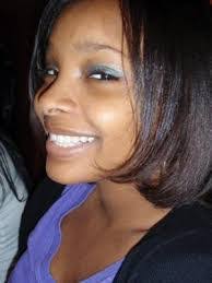 Lenora Lowe's Instagram, Twitter & Facebook