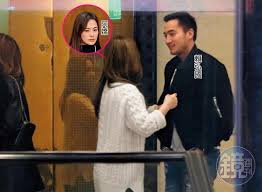 ^ 疑移花接木 網上散佈 英皇報警 陳冠希阿嬌bobo「床照」曝光. äººå¤«å¹¸ç¦è‚¥ é˜¿å¬Œæ„›æ'«è²¼å¤«ä½6åƒè¬è±ªå®…æš—å¤œkæ­Œå°‹æ­¡
