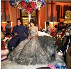 See pics the newlyweds yuvika chaudhary and prince narula hosted a grand wedding reception in chandigarh on october 21. Prince Narula And Yuvika Chaudhary Look Royal At Their Wedding Reception Newstrack English 1