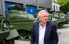 他证实3个月内将在乌建厂造坦克，自称可免遭俄袭击-观察者网