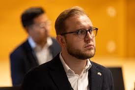 Under the autumn leaves, workshops for new perspectives