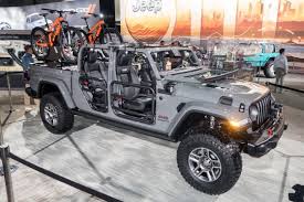 Brown august 27, 2019 jeep no comments. 2020 Jeep Gladiator Brings Adventure To Mid Size Class Photo Gallery Pickuptrucks Com News