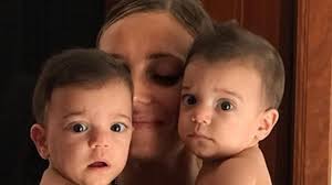 Susana abreu, helal ahmed, nana dufie akowuah **, ronnie allaoa, christian amankwah, prasanthi anthony raj, salvatore armenia, mina assad ***, monique ayala, carla castillo, gabriel cerchiai. Luciana Abreu Mostra Primeira Imagem Das Gemeas