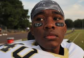 Derick Evans's Instagram, Twitter & Facebook