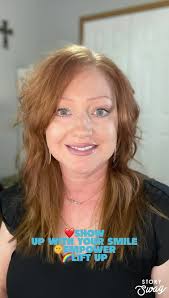 I just want to share this quote below with you. , I promise if you be your  best and try to lift someone up each day you will find you will also be  lifted 💞