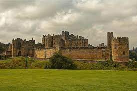 Contents alnwick castle and harry potter alnwick castle in other films/tv harry potter fans flock to alnwick castle as it was used as a filming location for some of the. Harry Potter Real Locations London Vacation Destinations Ideas And Guides Travelchannel Com Travel Channel