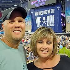 Fundraiser for Gary Knott by Chelsea Knott : Help Cindy and Gary Knott  Cover Medical Expenses