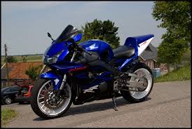 Later honda cbr1000rr fireblades were faster but heavier and less involving. Honda Cbr 954rr Fireblade Sc50 Home Facebook